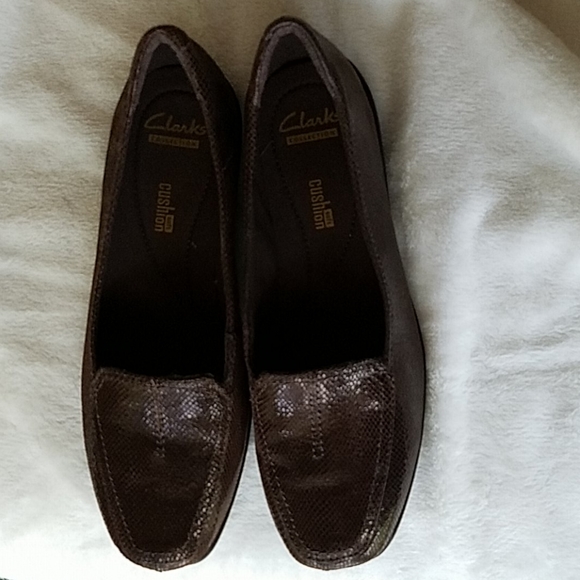 Clarks Lizard Leather Loafers - Picture 7 of 8